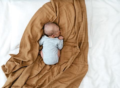 GOLDEN SUN | Essential Swaddle