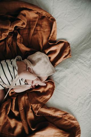 RUST | Essential Swaddle