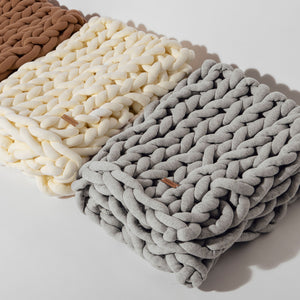 Chunky Cot Throw